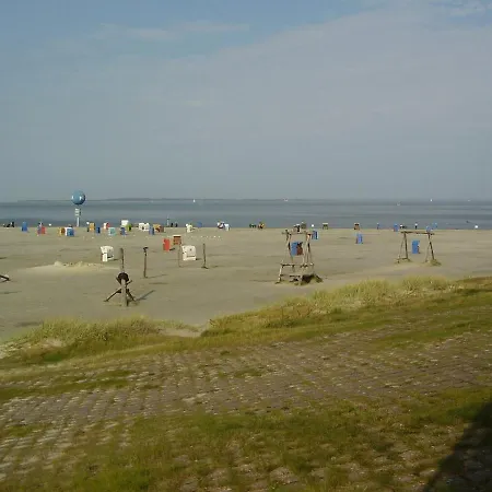 In 20-153 Apartman *